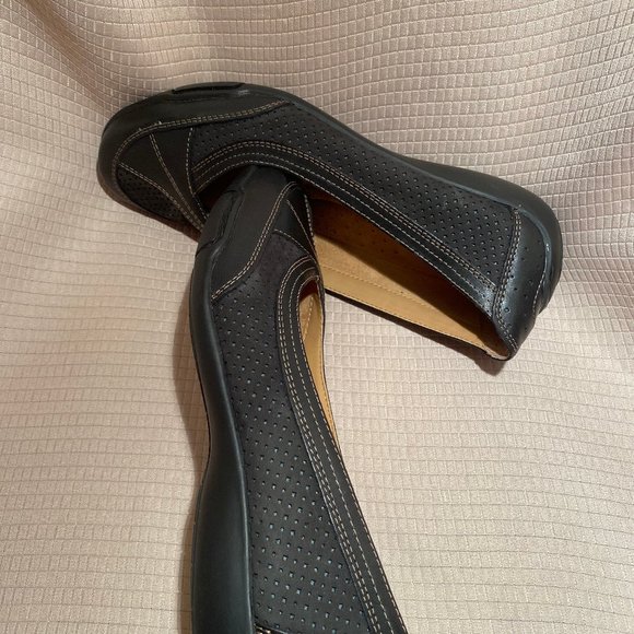 Auditions Women Verona II Leather Closed Toe, 9W - Picture 3 of 14